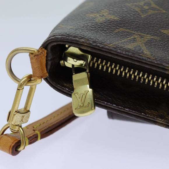 LOUIS VUITTON Monogram Partition Pouch M51901 LV Auth 70904 - Picture 9 of 16